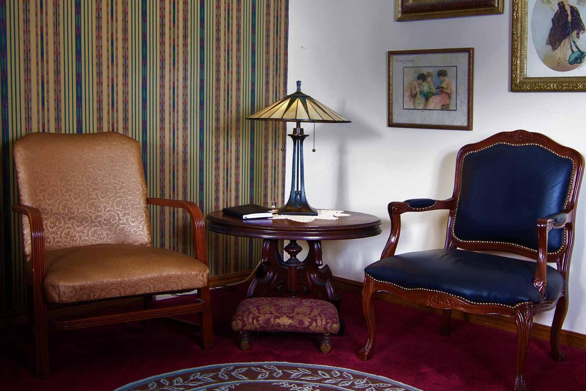 Benton Place Inn Юрека Спрингс Стая снимка